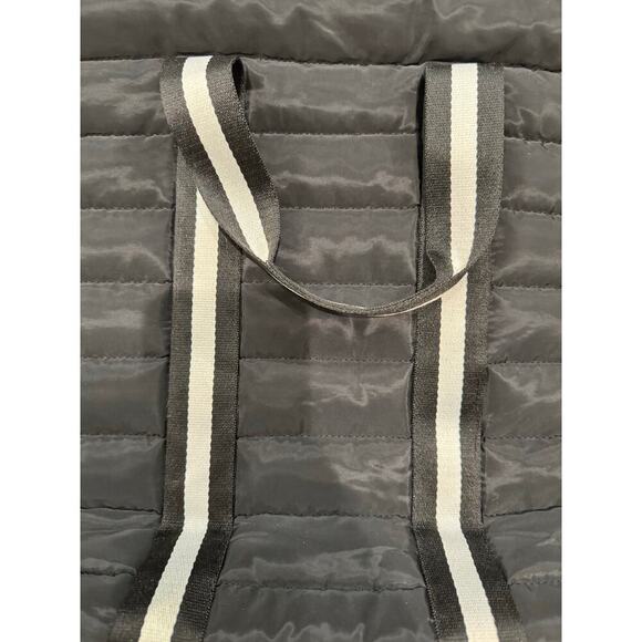 Sephora Black Quilted Nylon Logo Strap Puffer Crossbody Travel Bag Purse - Picture 4 of 5